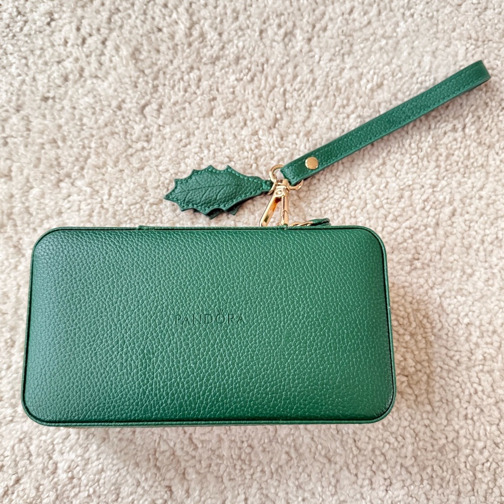 Pandora Leather Jewelry Organizer Travel Box - Limited Edition Green